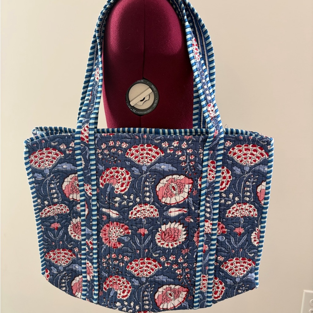 Quilt Floral Blue Tote Bag